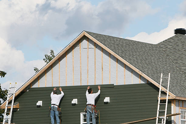 Professional Emergency Siding Repair technician working in Lyons, GA
